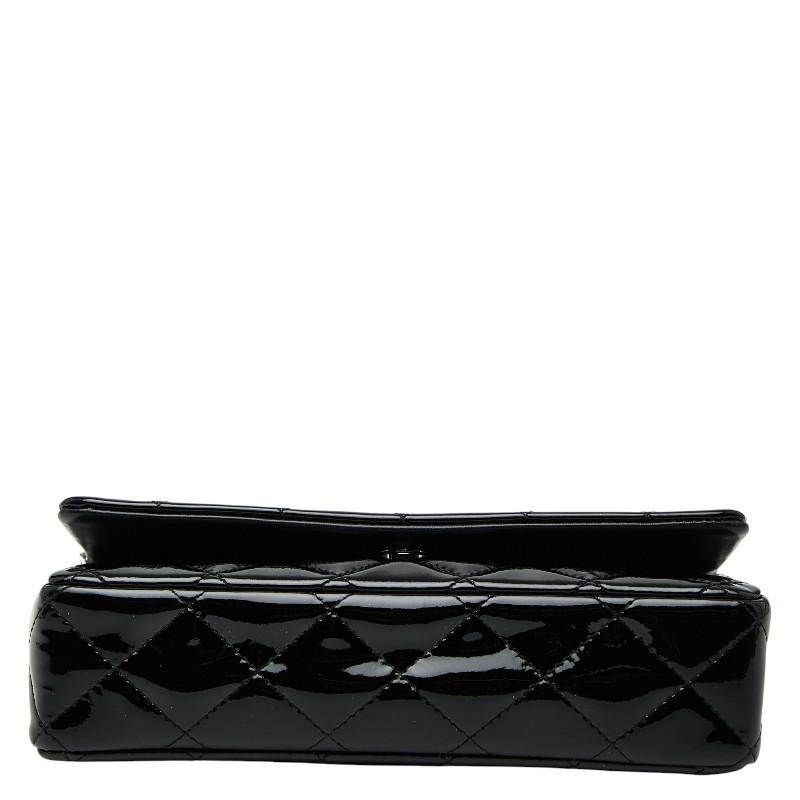 シャネル マトラッセ ココマーク チェーンウォレット ショルダーバッグ ブラック パテントレザー レディース CHANEL 【中古】の画像