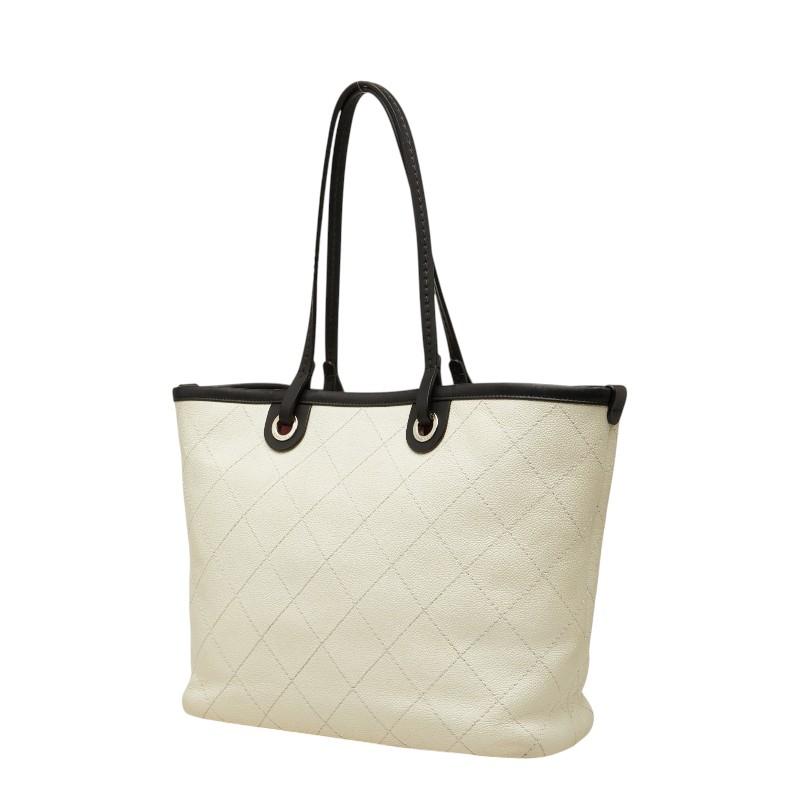 CHANEL（シャネル） オン ザ ロード ココマーク ワイルドステッチ 