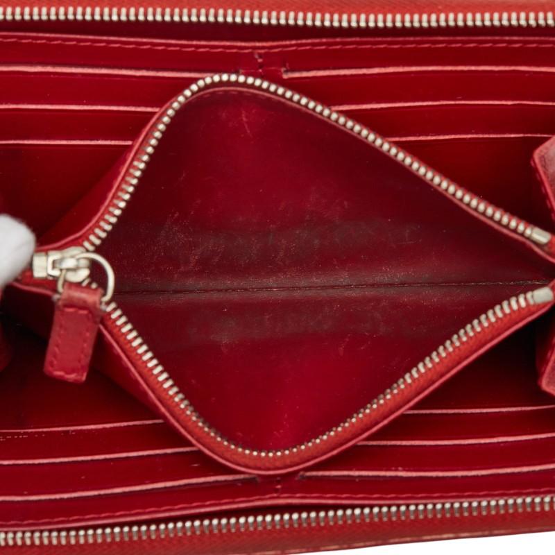 CELINE（セリーヌ） ラウンドファスナー 長財布 レッド レザー