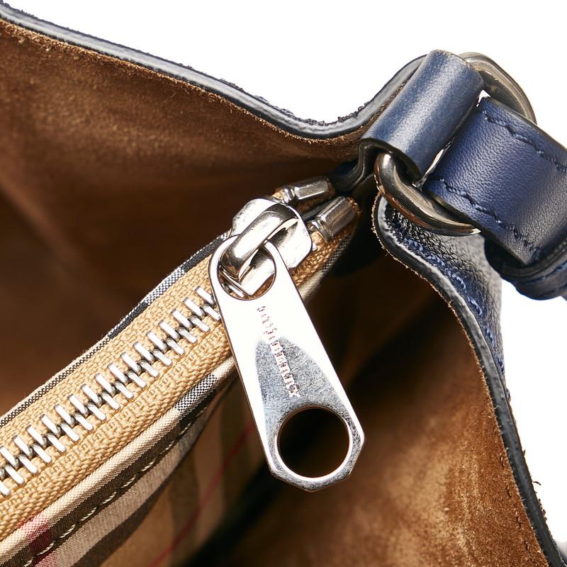 BURBERRY バーバリー ノバチェック クレストグロメット ディテール 