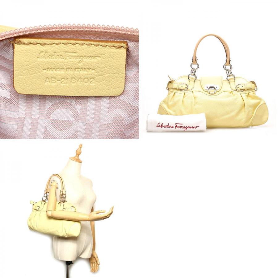 サルヴァトーレフェラガモ ガンチーニ ショルダーバッグ AB-21 8402