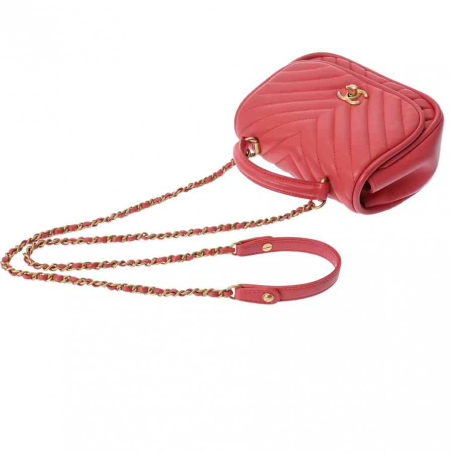 CHANEL（シャネル） Vステッチ チェーンショルダー 17cm シェブロン