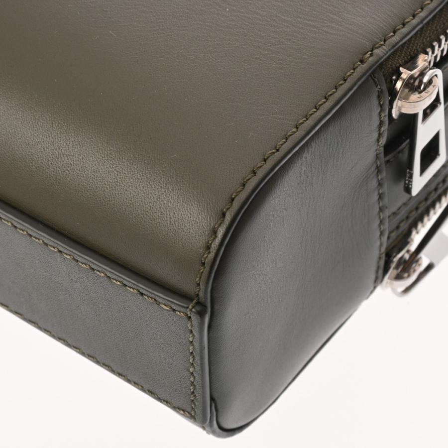 LOEWE ロエベ クロスボディ カメラバッグ ミニ カーキグリーン C565R41X05 レディース カーフ ショルダーバッグ Aランク 中古 銀蔵の画像