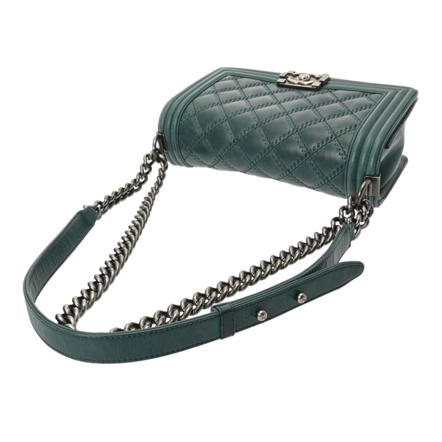CHANEL（シャネル） ボーイシャネル チェーンショルダー 25cm グリーン 