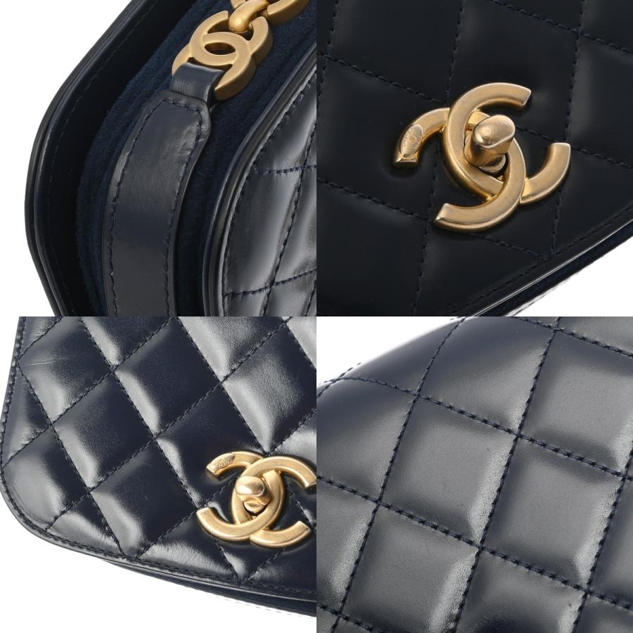 CHANEL（シャネル） マトラッセ ミニメッセンジャーバッグ ネイビー 