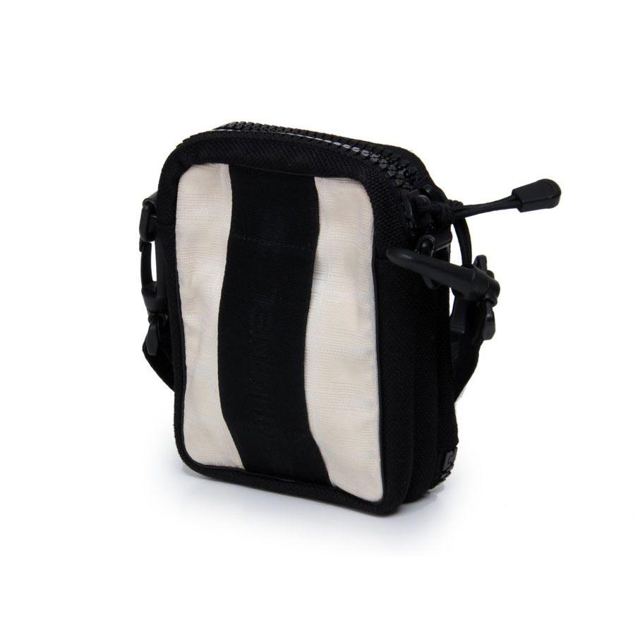 CHANEL シャネル スポーツライン ショルダーバッグ 白×黒 CHANEL シャネル スポーツライン ショルダーバッグ 白×黒