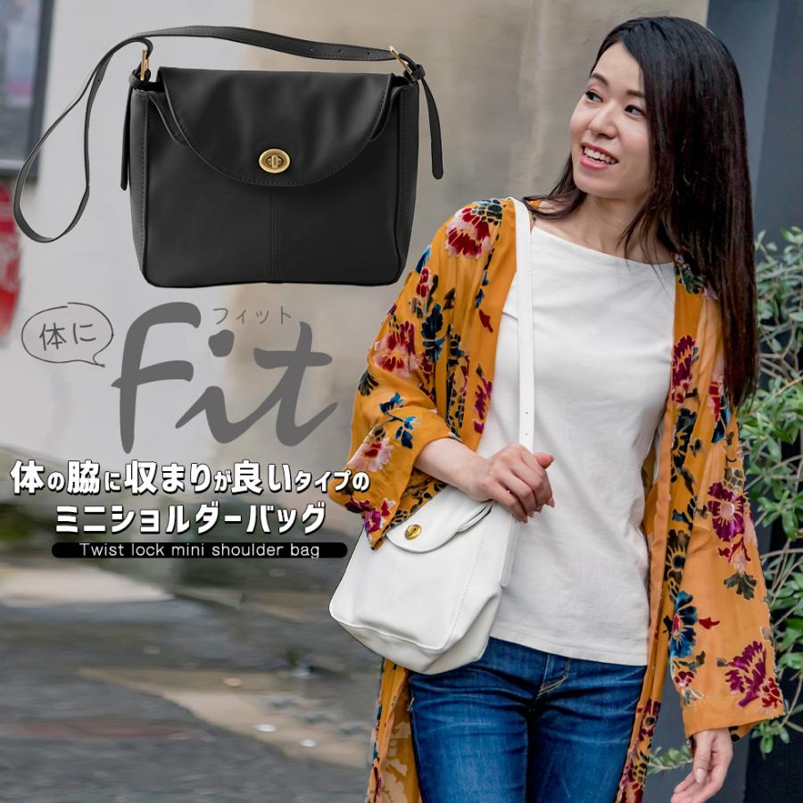 【極美品】本革ケリー anna choi ショルダーバッグ 体の脇に収まりが良いタイプのミニショルダーバッグ 普段使い ビジネス