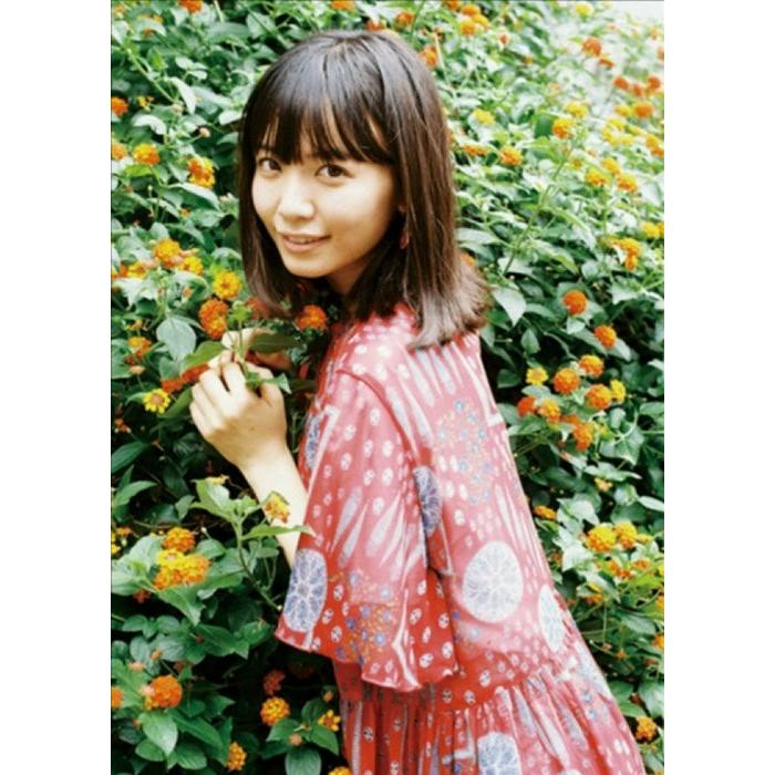 予約 カレンダー 18 壁掛け アイドル 山根千佳 女性タレント プレゼント 女性 タレント 女優 アーティスト 11月11日販売予定 Tcl108 Zakka Green 通販 Yahoo ショッピング