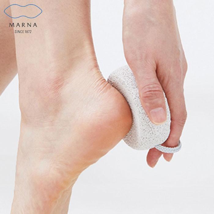 マーナ 軽石 かかと 角質ケア フットケア 15 肌ケア用品 Marna 足裏 ひじ ひざ 角質 かかとケア お手入れ くぼみ フィット つるつ Th Zakka Green 通販 Yahoo ショッピング