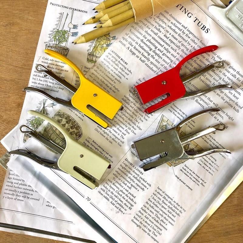 メール便 ホッチキス Dulton ダルトン 雑貨 かわいい ボノックス ステープラー 全4色 Dc03 S09 文房具 文具 ステーショナリー 犬 Thdl Zakka Green 通販 Yahoo ショッピング