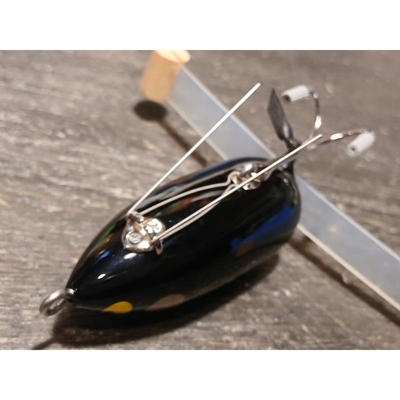 フィッシュデバイス ワッキーフロッグ ブラックフロッグ : GIZMO