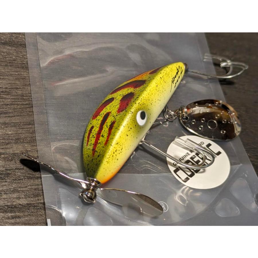 レコードルアー！ レコード】フロントに大きなペラを搭載した横扁平ボディルアー