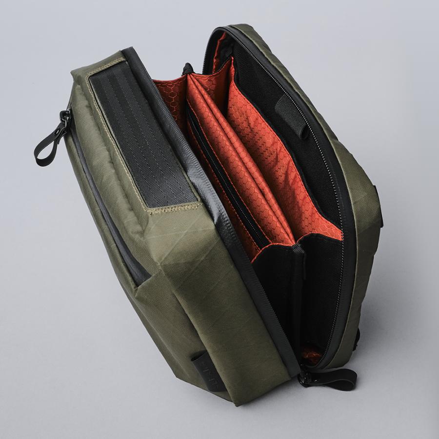 日本正規代理店 ELEMENTS TECH CASE MAX ショルダーバッグ スリング