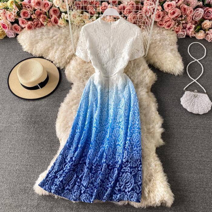 ブルー×ホワイトレースワンピース