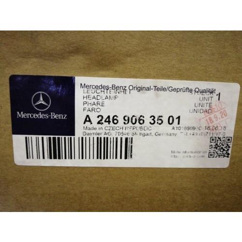 【GPリビルト品】純正品 メルセデスベンツ Bクラス W246 ヘッドランプ 左 A2469063501の画像
