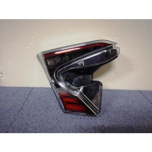 【GP美品】純正品 トヨタ C-HR NGX50/ZYX10 テールランプ 左  81590-10021