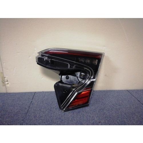 【GP美品】純正品 トヨタ C-HR NGX50/ZYX10 テールランプ 右  81580-10021
