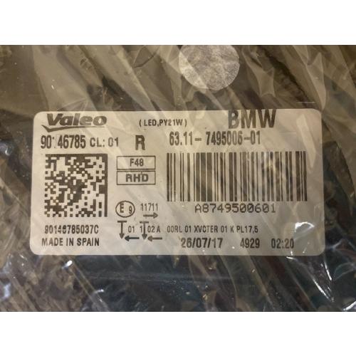 【GP美品】純正品 BMW X1 F48 ヘッドランプ 右 63117436464の画像
