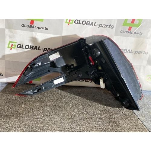【GP美品】純正品 トヨタ アルファード AYH30/GGH30系/AGH30系 テールランプ 右 外側 81550-58180の画像