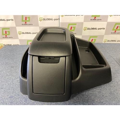 アウトレット通販 新車時取り外し品 純正品 トヨタ 自動車 ハイエース レジアスエース Gdh211 Kdh211 223 Trh210系 その他内装用品 コンソールボックス 510 262 B1 ハイエース レジアスエース Gpst 22 191 Global Parts 輸入品日本向け