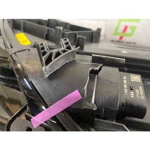 【GPアウトレット品】純正品 アウディ A5 2020 ヘッドランプ 右  8W6941784Fの画像