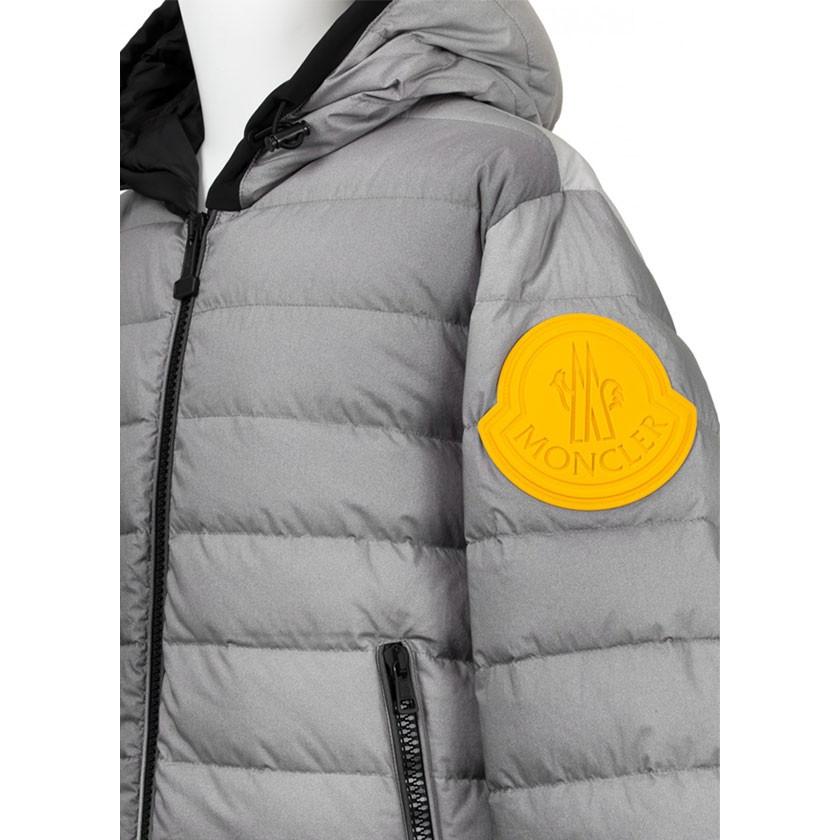 MONCLER モンクレール × オフホワイト OFF-WHITE ダウン MONCLER モンクレール × オフホワイト OFF-WHITE ダウン