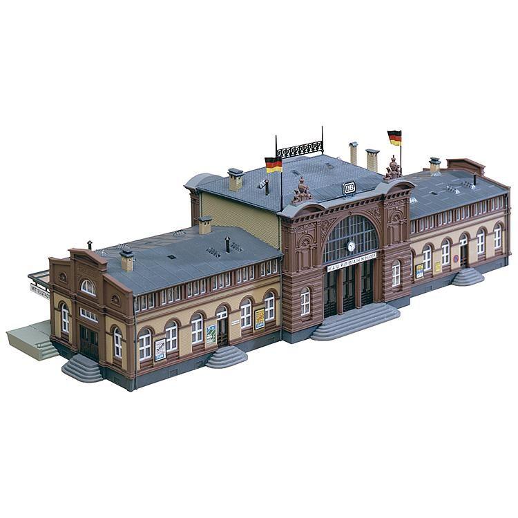 ブラウブレン修道院(Faller HO 232399) Vogtsbauernhof Black Forest Set | Farm & barnyard | Rural