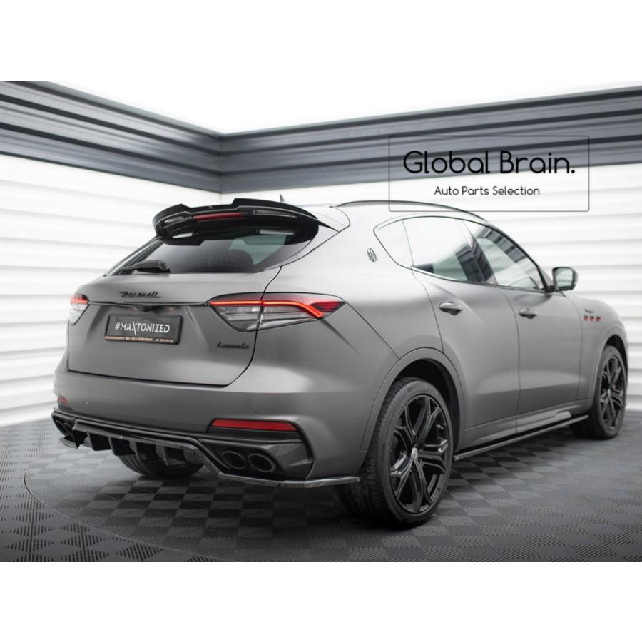 マセラティレヴァンテトロフェオ後期テールライト純正フルセット