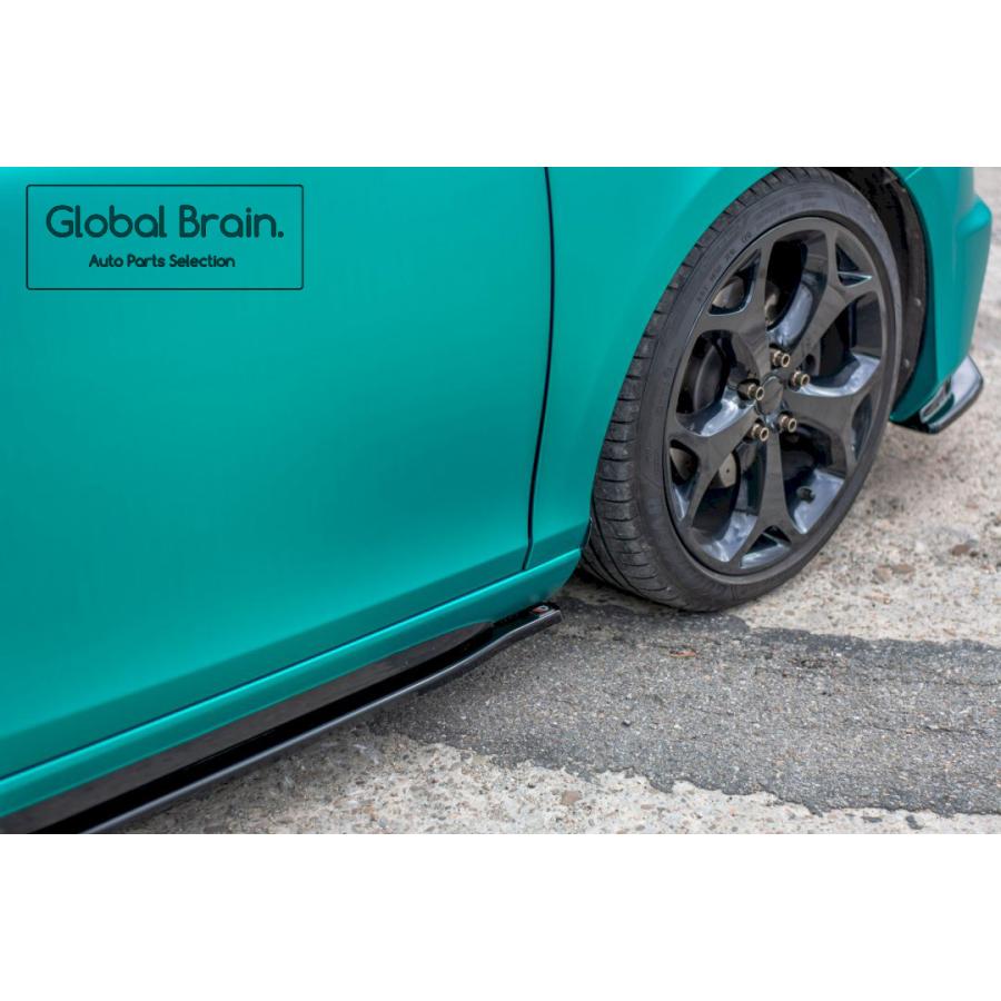 ボルボ V40 MAXTON Design サイドスカート＆リアスプリッター中古 ボルボV40 MAXTON Design製サイドスカート＆リアスプリッター 中古 MAXTON