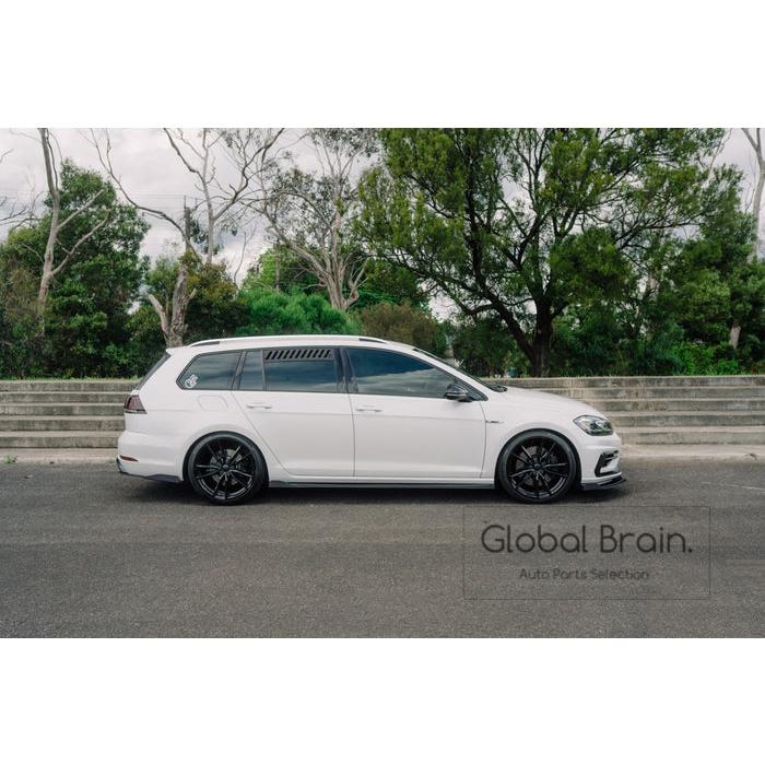 フォルクスワーゲン（Volkswagen） ゴルフ 7.5 R 後期 ヴァリアント
