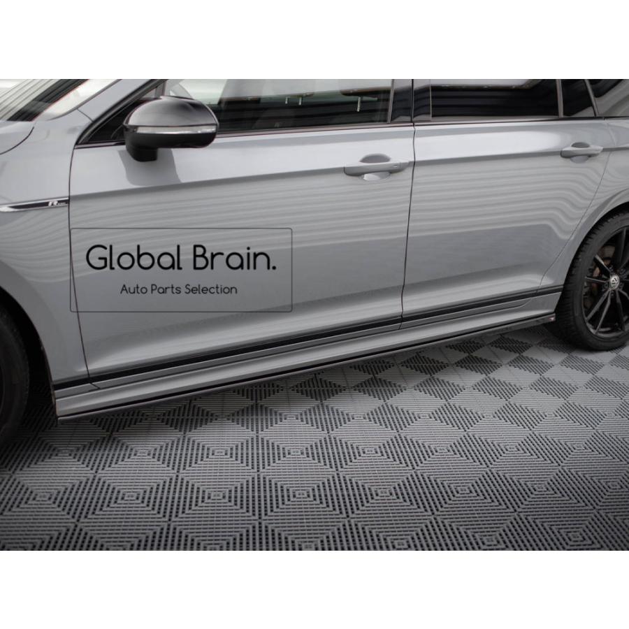 フォルクスワーゲン（Volkswagen） パサート B8 後期 Rライン サイド