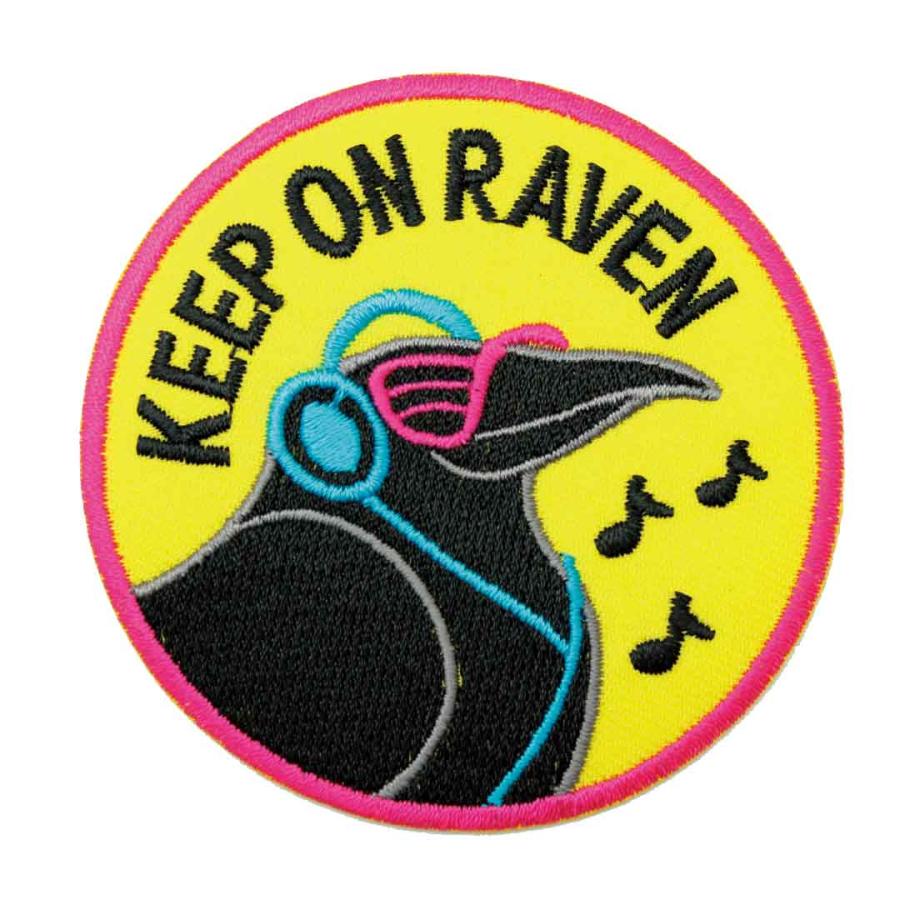 ワッペン アイロン Keep On Raven キャラクター カラス Music デザイン アップリケ わっぺん アイロンで簡単貼り付け Wa0253 Globalmarket 通販 Yahoo ショッピング
