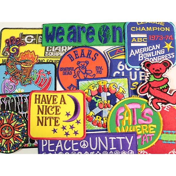 ワッペン アイロン 蜂 ハチ かわいい ミツバチ キャラクター 中サイズ デザイン アップリケ わっぺん アイロンで簡単貼り付け Wa0451 Globalmarket 通販 Yahoo ショッピング