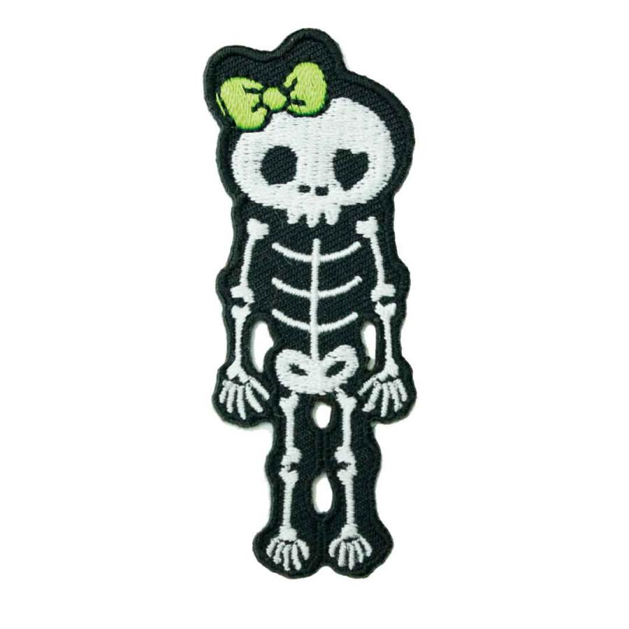 ワッペン アイロン ガイコツ しゃれこうべ 骸骨 かわいい キャラクター リボン きみどり アップリケ わっぺん Wappen アイロンで簡単貼り付け Wa0475 Globalmarket 通販 Yahoo ショッピング