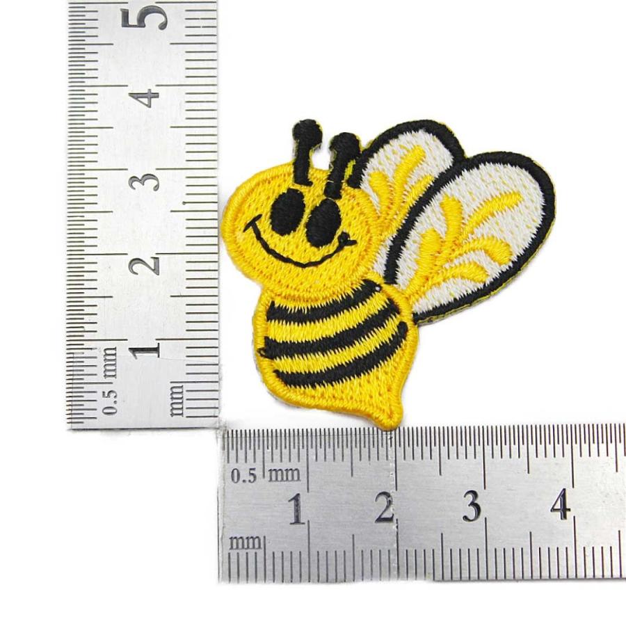 ワッペン アイロン ミニサイズ ミツバチ 蜂 キャラクター アップリケ わっぺん 小さい アイロンで簡単貼り付け Wa1004 Globalmarket 通販 Yahoo ショッピング