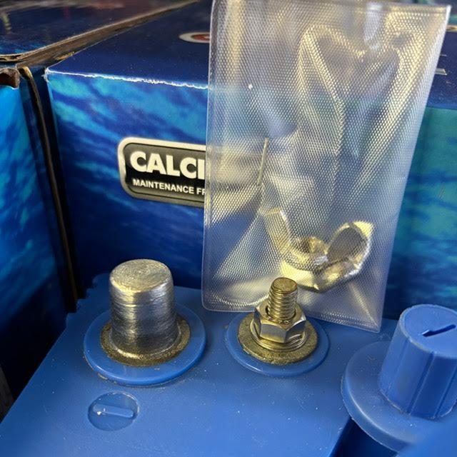 ディープサイクルバッテリー　グロバット  M27  100AH マリンバッテリー　エレキ　ソーラー　キャンプ キャンピングカー |  | 02