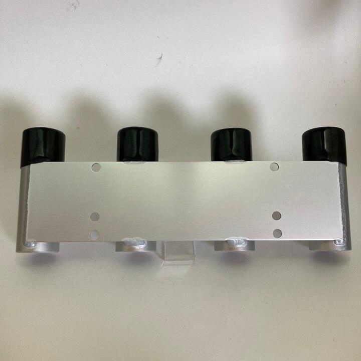 ロッドホルダーアルミ4連　2個セット　釣り　船　ボート　トローリング アルミ製 ロッドホルダー 4連 船 ボート 竿立て トローリング