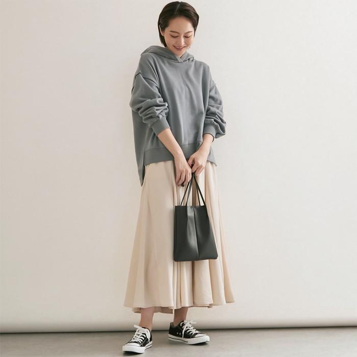 ロング、マキシ丈スカート パネル スーパーボリュームフレアスカート |  | 09