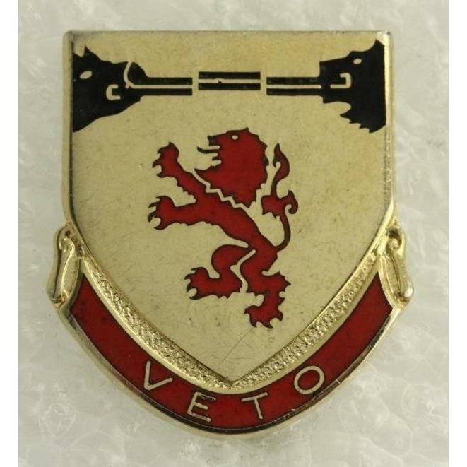 ピンバッジ Vintage Military DUI Pin 57th Air Defense Artillery VETO I Forbid Mad