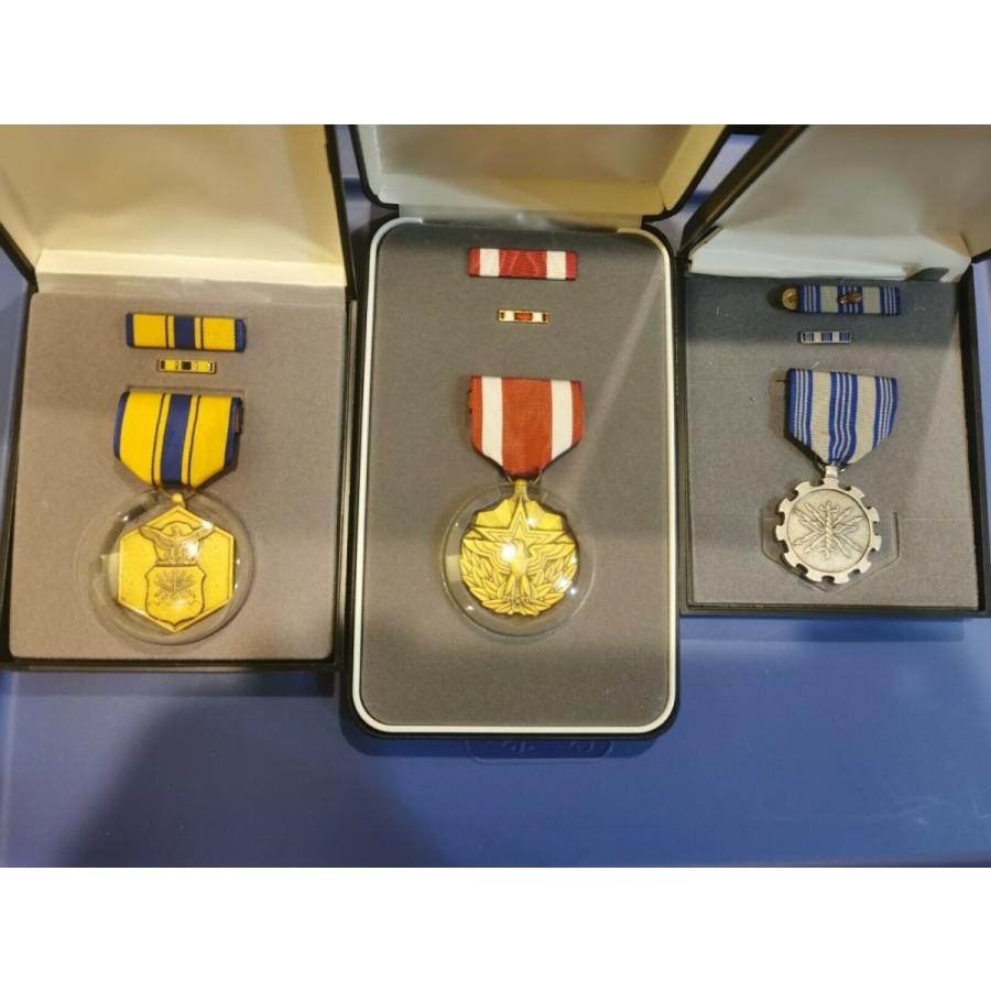 ピンバッジ USAF Air Force Commendation Achievement Meritorious Medal Pin Ribbons