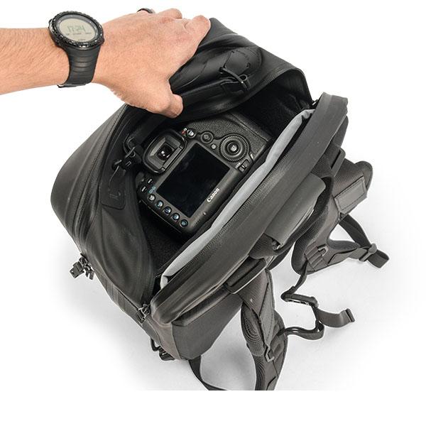BLACK EMBER ブラックエンバー カメラバッグ ショルダーバッグ BLACK EMBER ブラックエンバー カメラバッグ ショルダーバッグ