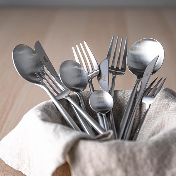 クチポール Cutipol ムーンマット MOON MATT デザートフォーク Dessert fork シルバー Silver カトラリー 5609881790908 MO07F｜glv｜07