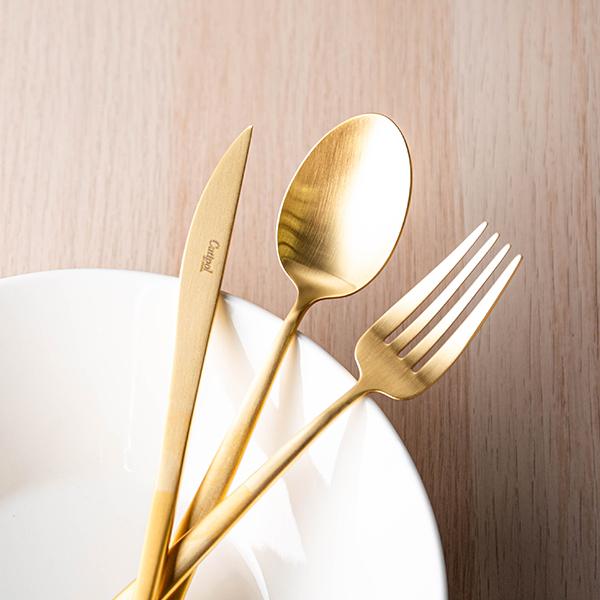 【レア新品！】クチポール正規品デュナマットゴールド　スプーン・フォーク　4セット Amazon | クチポール(Cutipol) DUNA/デュナ マットゴールド