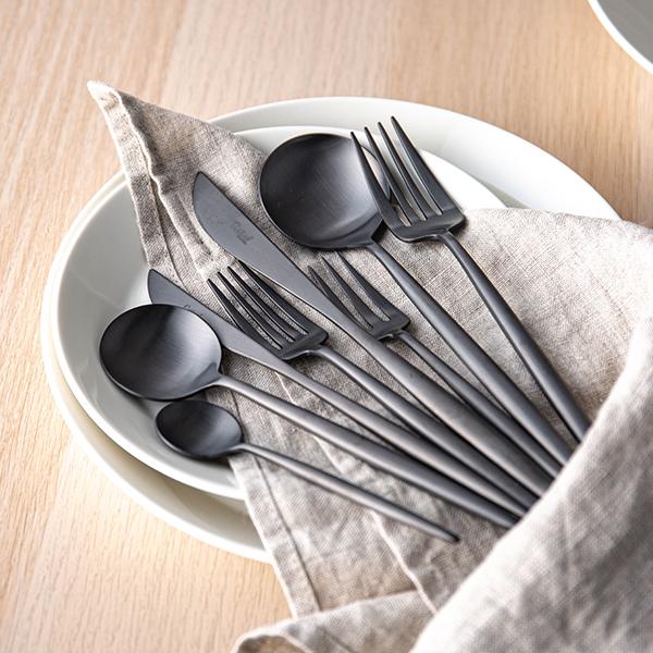 Cutipol（クチポール） 7日間限定ポイントUP 【並行輸入品】 ムーン