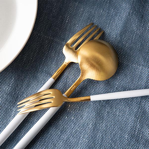 【未使用品】正規品クチポール　ゴア　ホワイト＆ゴールド　ディナースプーンフォーク 未使用品】正規品クチポール ゴア ホワイト＆ゴールド ディナー