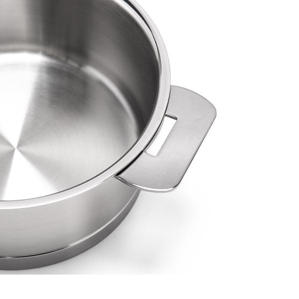 今ならポイントUP中 【並行輸入品】 クリステル Cristel ストラーテ STRATE ソースパン Saucepan 14cmの画像
