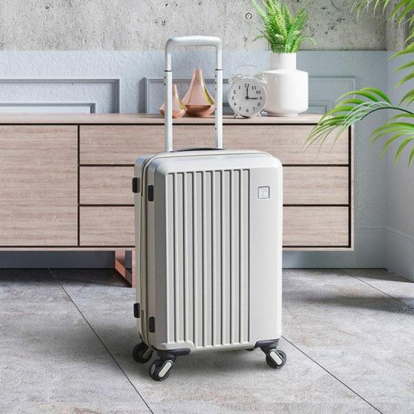 フリークエンター　キャリーケース　スーツケースLieve 32L FREQUENTER フリクエンター スーツケース LIEVE リエーヴェ 32L