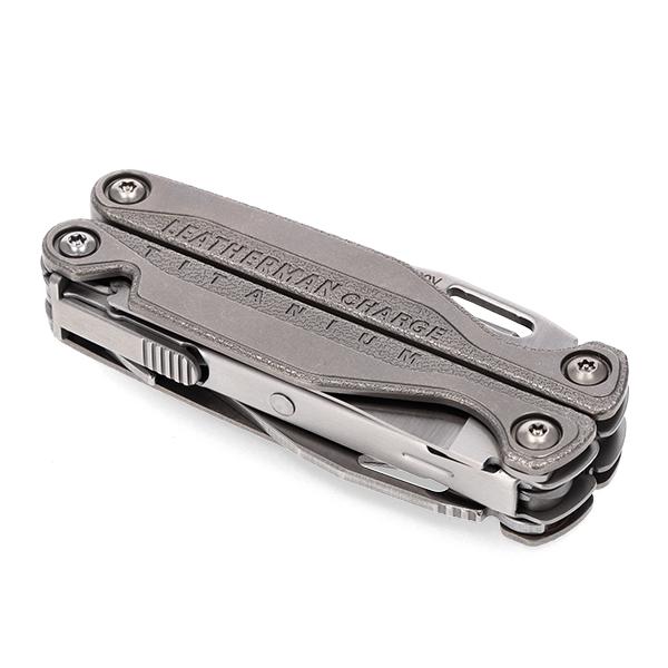 Leatherman レザーマン　Charge Titanium ケース付き Leatherman レザーマンCharge Titanium ケース付き
