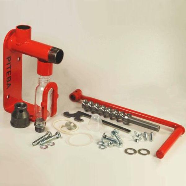 【新品，未使用品】手動式油しぼり機 　Mt.SUMI / PITEBA PITEBA オイル搾り機 (手動式) / PITEBA Oil Expeller