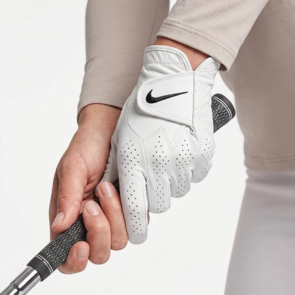 連休中も休まず配送 NIKE ウィメンズ ツアークラシック IV 左手用